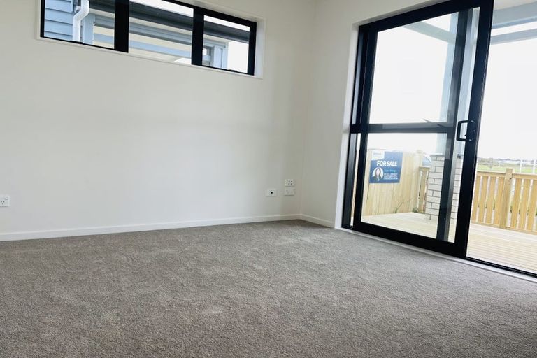 Photo of property in 44 Auranga Drive, Karaka, Papakura, 2113