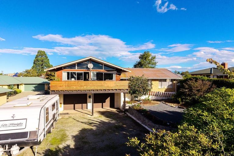 Photo of property in 11 Exeter Street, Waimate, 7924