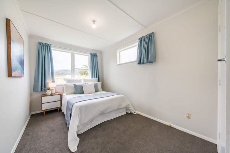 Photo of property in 35 Routley Crescent, Elderslea, Upper Hutt, 5018