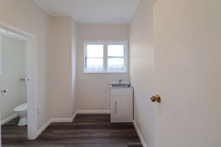 Photo of property in 270 Naenae Road, Naenae, Lower Hutt, 5011