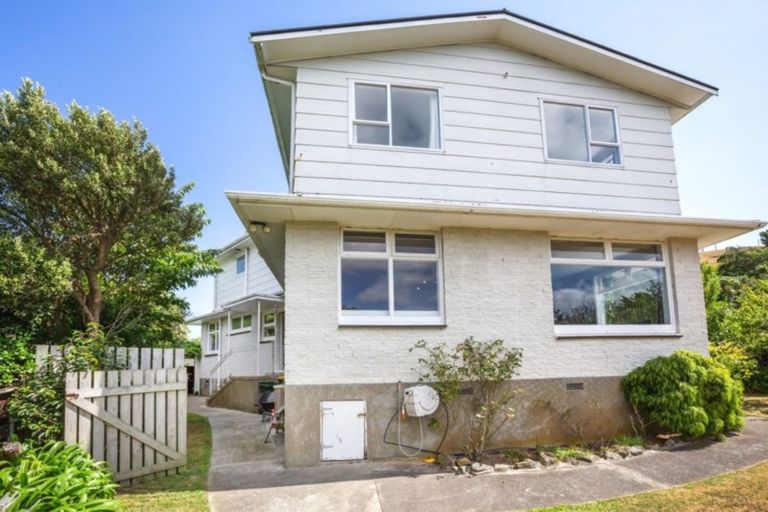 Photo of property in 8 Kotipu Place, Pukerua Bay, 5026