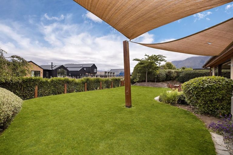 Photo of property in 5 Glengarry Court, Jacks Point, Queenstown, 9371