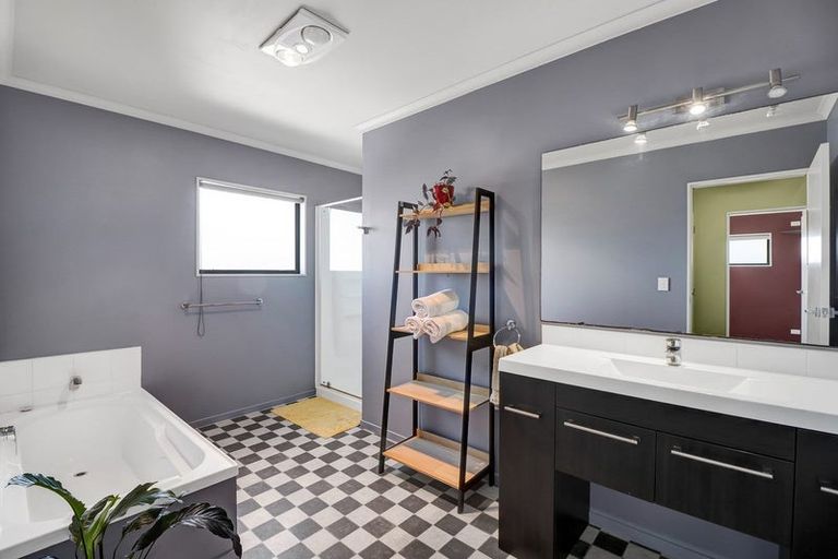 Photo of property in 81a Oranga Street, Westown, New Plymouth, 4310