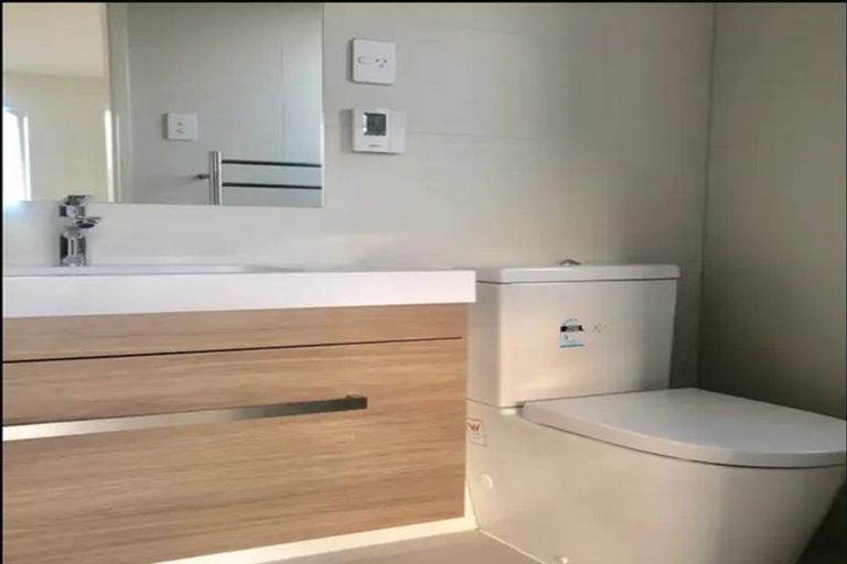 Photo of property in 1 Agnes Court, Silverdale, 0932