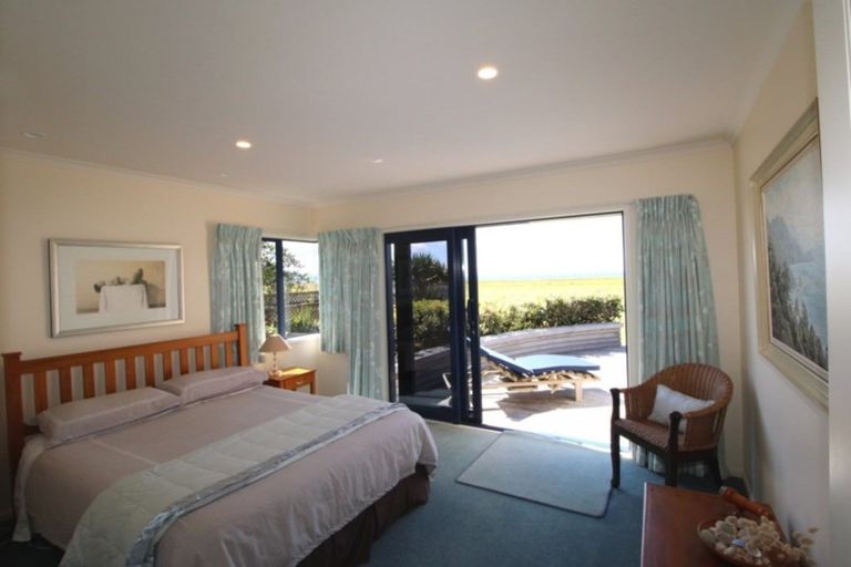 Photo of property in 130 Puka Crescent, Matarangi, Whitianga, 3592