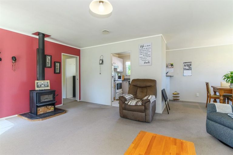 Photo of property in 1/41 Yeovil Road, Te Atatu Peninsula, Auckland, 0610