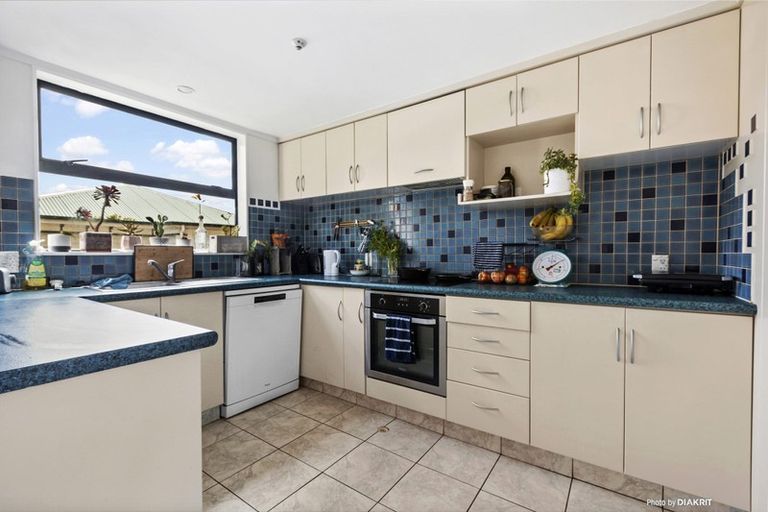 Photo of property in 568c Adelaide Road, Berhampore, Wellington, 6023