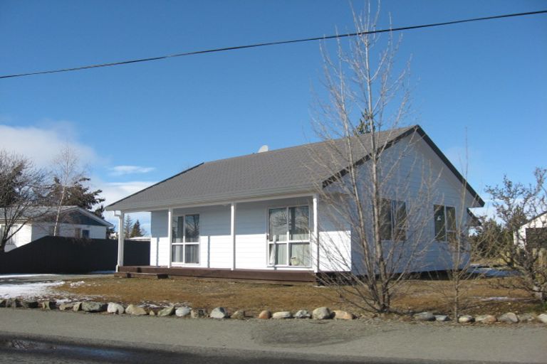 Photo of property in 35 Totara Drive, Twizel, 7901