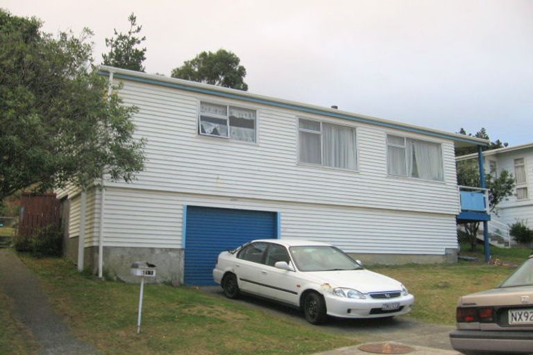 Photo of property in 111 Jamaica Drive, Grenada North, Wellington, 5028