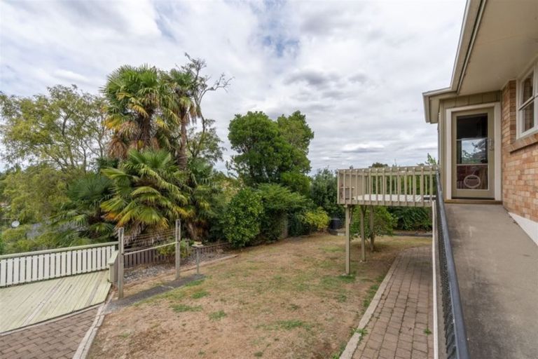 Photo of property in 35 Forest Lake Road, Forest Lake, Hamilton, 3200