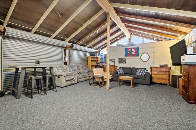 Photo of property in 57 Adams Road South, Pukekohe, 2120