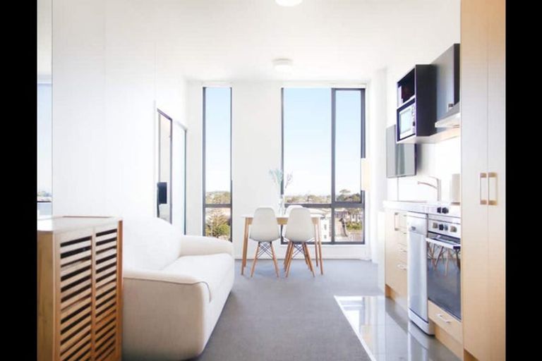 Photo of property in Twin Towers, 611/17 Putney Way, Manukau, Auckland, 2104