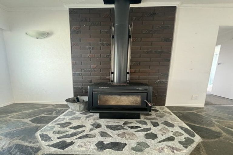 Photo of property in 9 Nimmo Avenue West, Waikanae, 5036