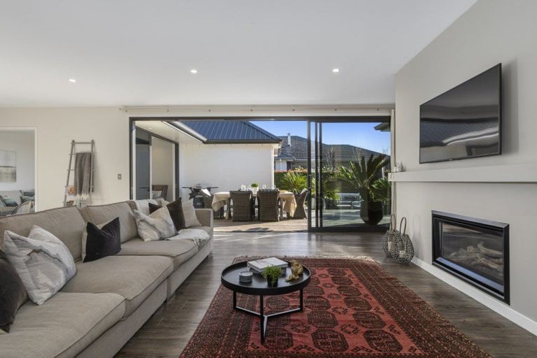 Photo of property in 15 Kirkhill Close, Bethlehem, Tauranga, 3110