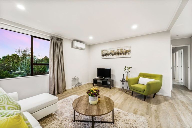 Photo of property in 43 Danube Lane, Glen Eden, Auckland, 0602