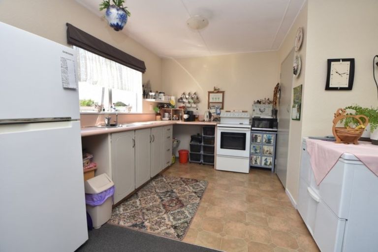 Photo of property in 14a Kupe Drive, Carterton, 5713