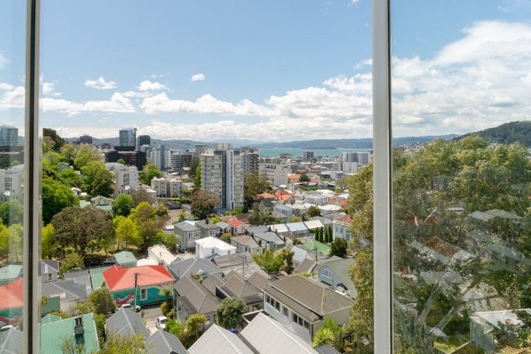 Photo of property in Fairmont Flats, 4a/20 Maarama Crescent, Aro Valley, Wellington, 6021