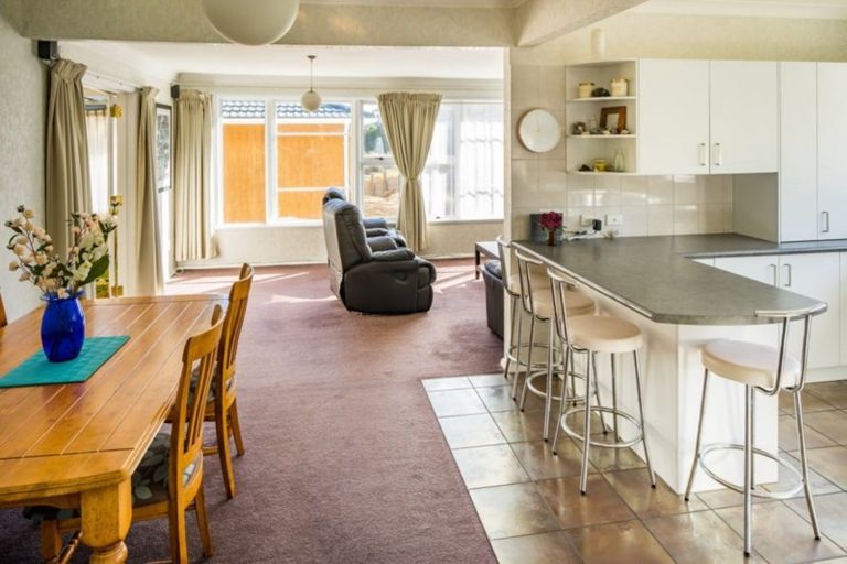 Photo of property in 4 Bell Street, Tawa, Wellington, 5028