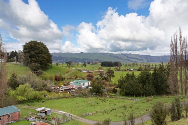 Photo of property in 768 Rangatira Road, Hunterville, Marton, 4787