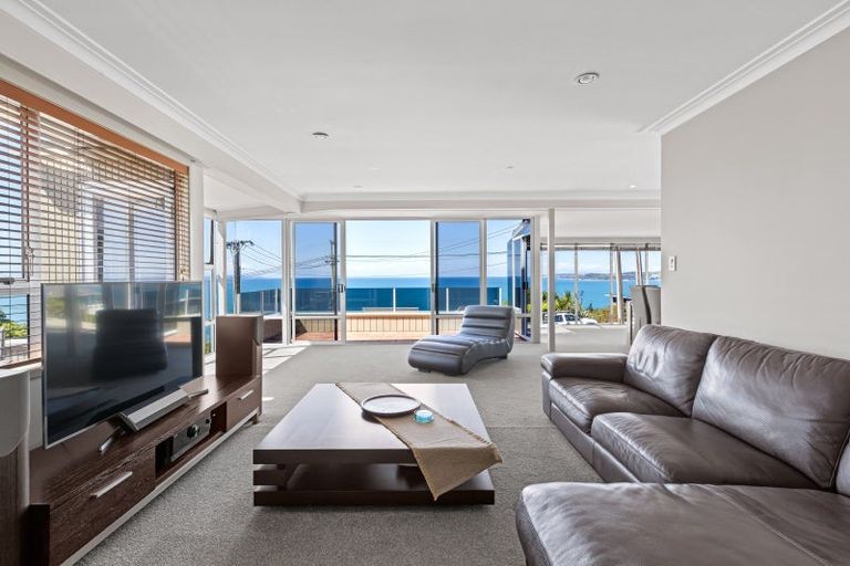 Photo of property in 8 Duncansby Road, Stanmore Bay, Whangaparaoa, 0932