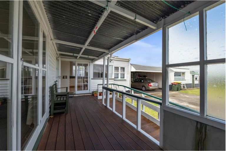 Photo of property in 10 Norman Street, Lower Vogeltown, New Plymouth, 4310