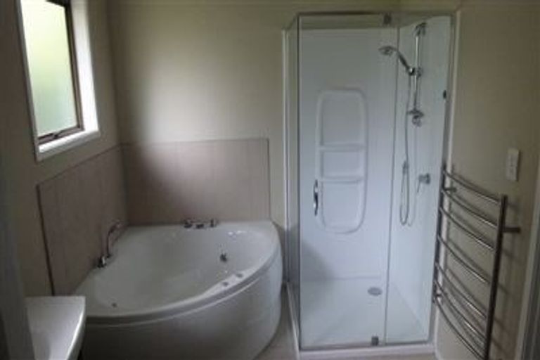 Photo of property in 183 Manuka Road, Bayview, Auckland, 0629