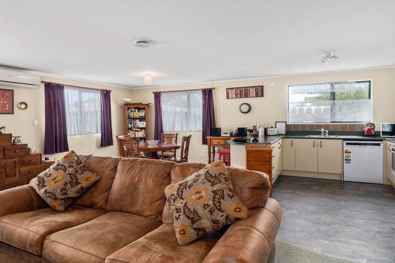 Photo of property in 6a Fairview Road, Western Heights, Rotorua, 3015