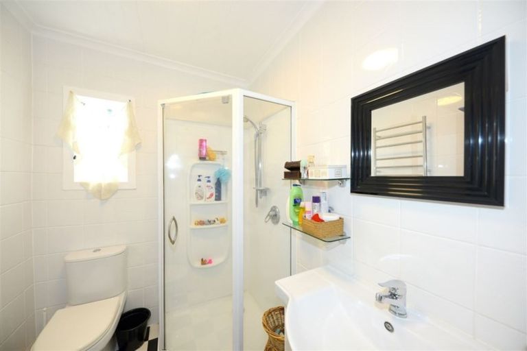 Photo of property in 1/32 Mackworth Street, Woolston, Christchurch, 8062