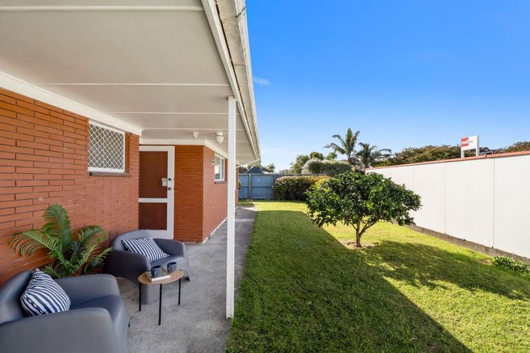 Photo of property in 2 Tupaea Place, Otumoetai, Tauranga, 3110