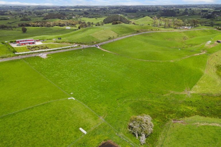 Photo of property in 137 Lincoln Road, Inglewood, 4389