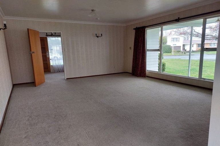 Photo of property in 4 Fairbrother Street, Carterton, 5713