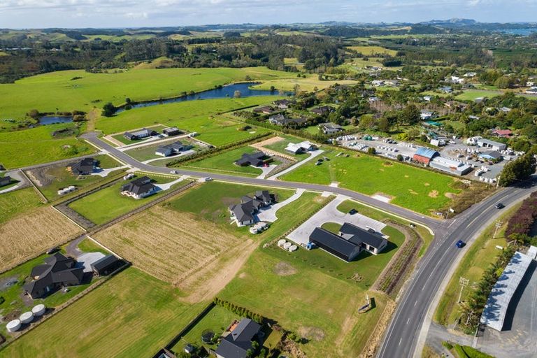 Photo of property in 7 The Lakes Drive, Kerikeri, 0230