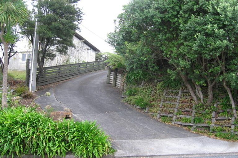 Photo of property in 101 Tanekaha Road, Titirangi, Auckland, 0604
