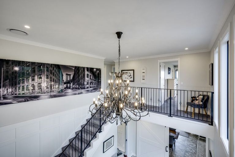 Photo of property in 4 Ridgeway Terrace, Taradale, Napier, 4112