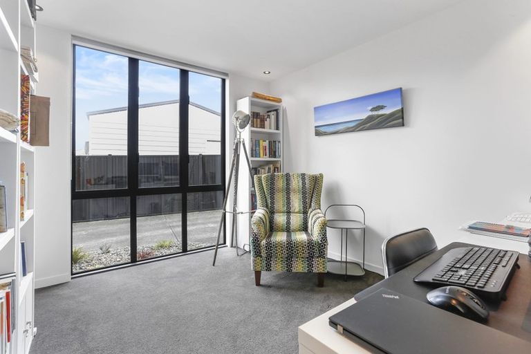 Photo of property in 11a Norma Avenue, Te Atatu South, Auckland, 0610