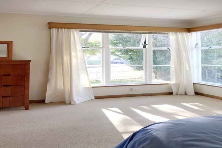 Photo of property in 5 Harbour View Road, Point Chevalier, Auckland, 1022