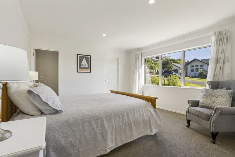Photo of property in 47 Beachwood Drive, Hatfields Beach, Orewa, 0931