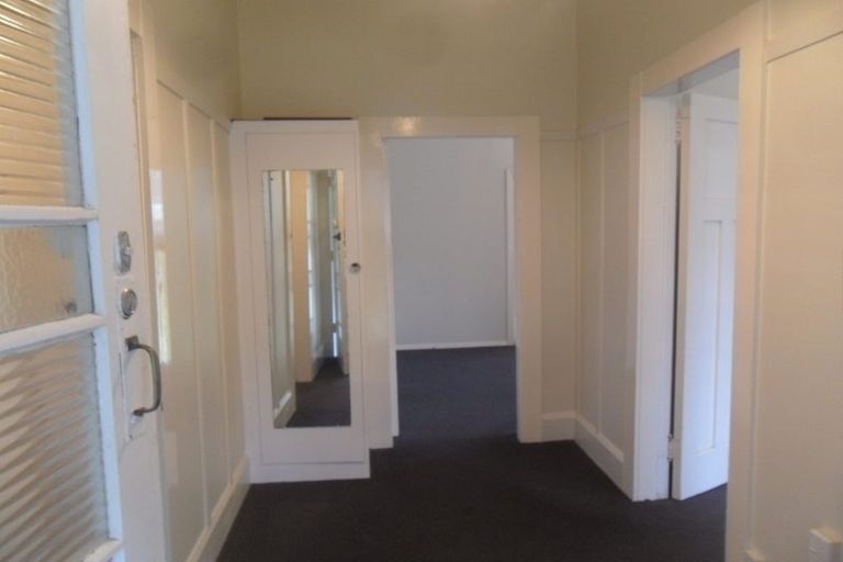 Photo of property in 3/25 Farm Road, Northland, Wellington, 6012