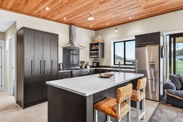 Photo of property in 16 Wai Matangi Place, Motuoapa, 3382