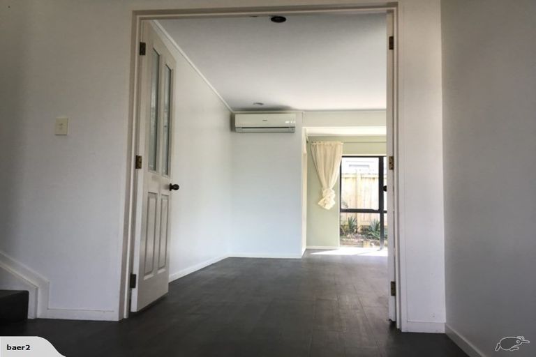 Photo of property in 3 Savoy Road, Orewa, 0931