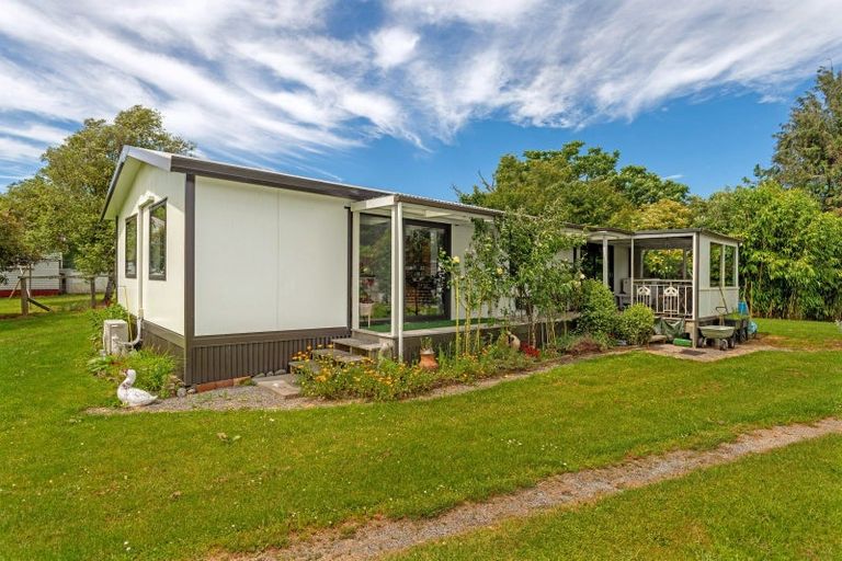 Photo of property in 11 Motu Road, Matawai, 4092