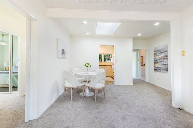 Photo of property in 30 County Road, Torbay, Auckland, 0630