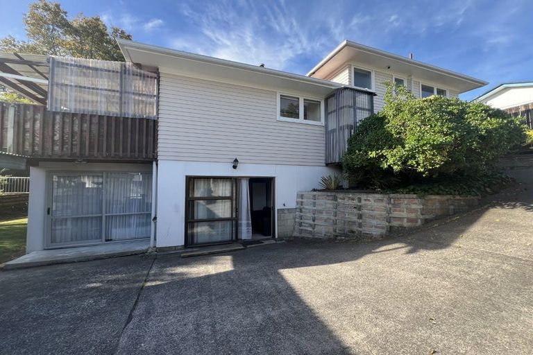 Photo of property in 13 Vina Place, Massey, Auckland, 0614