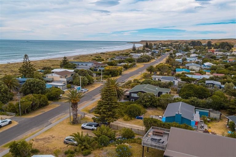 Photo of property in 22 Blue Pacific Parade, Riversdale Beach, Masterton, 5872