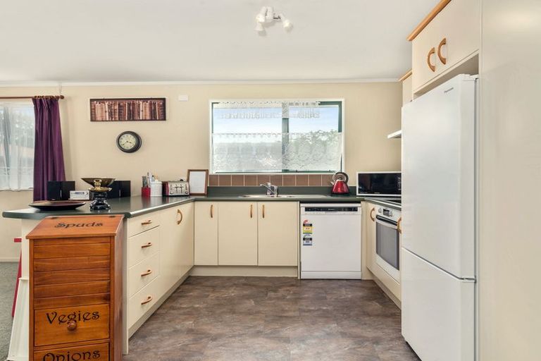 Photo of property in 6a Fairview Road, Western Heights, Rotorua, 3015