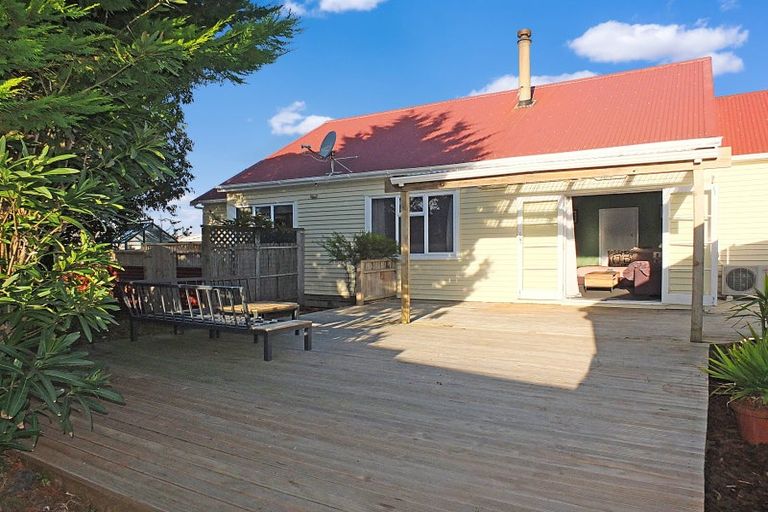 Photo of property in 3 Harrod Avenue, Foxton Beach, Foxton, 4815