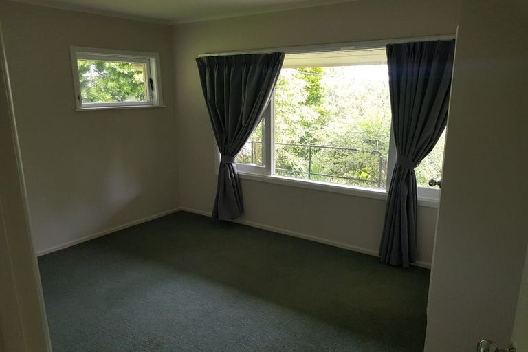 Photo of property in 39 Bayview Road, Browns Bay, Auckland, 0630