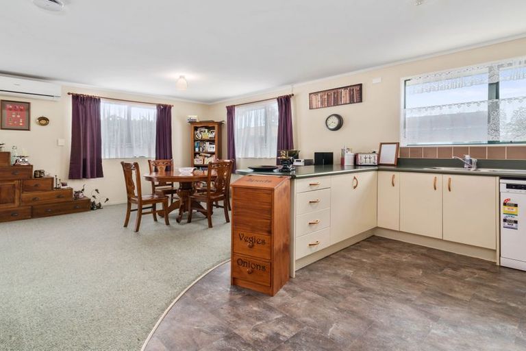 Photo of property in 6a Fairview Road, Western Heights, Rotorua, 3015