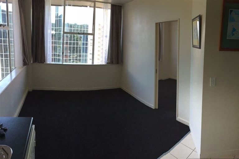 Photo of property in Terrace Tower Apartments, 12a/126 The Terrace, Wellington Central, Wellington, 6011