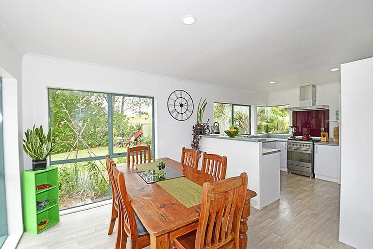 Photo of property in 87 Settlement Road, Kaiwaka, 0573